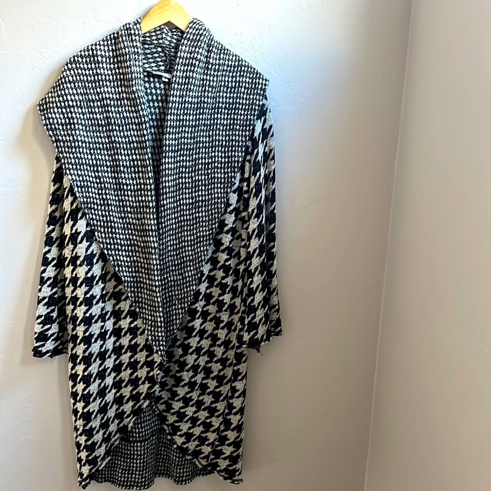 Bryn Walker herringbone large collar wrap lightweight sweater in size XS
